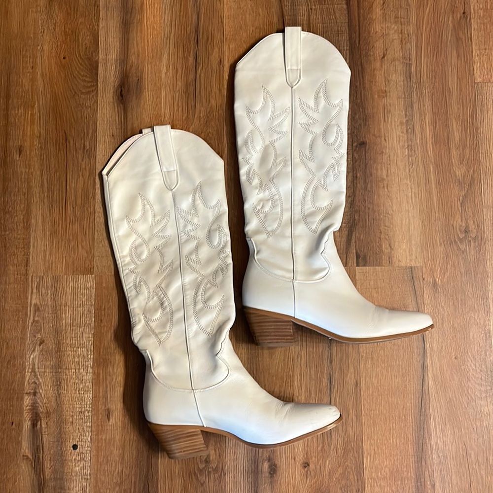 Urson Cowboy Boots By Billini